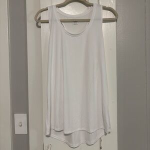 NWOT Women’s White Athletic Works Lightweight Sleeveless Activewear Tank Top